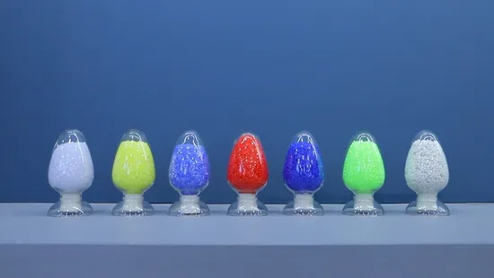 Produttore che vende materia prima in plastica morbida composta da granuli di composto di PVC puro per scarpe